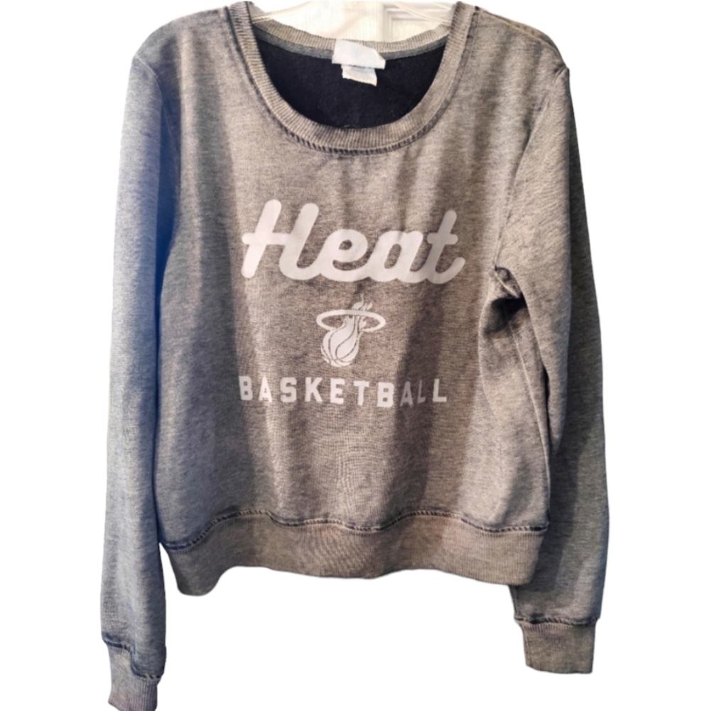 NBA Women's Gray Heats Basketball Sweatshirt Size M